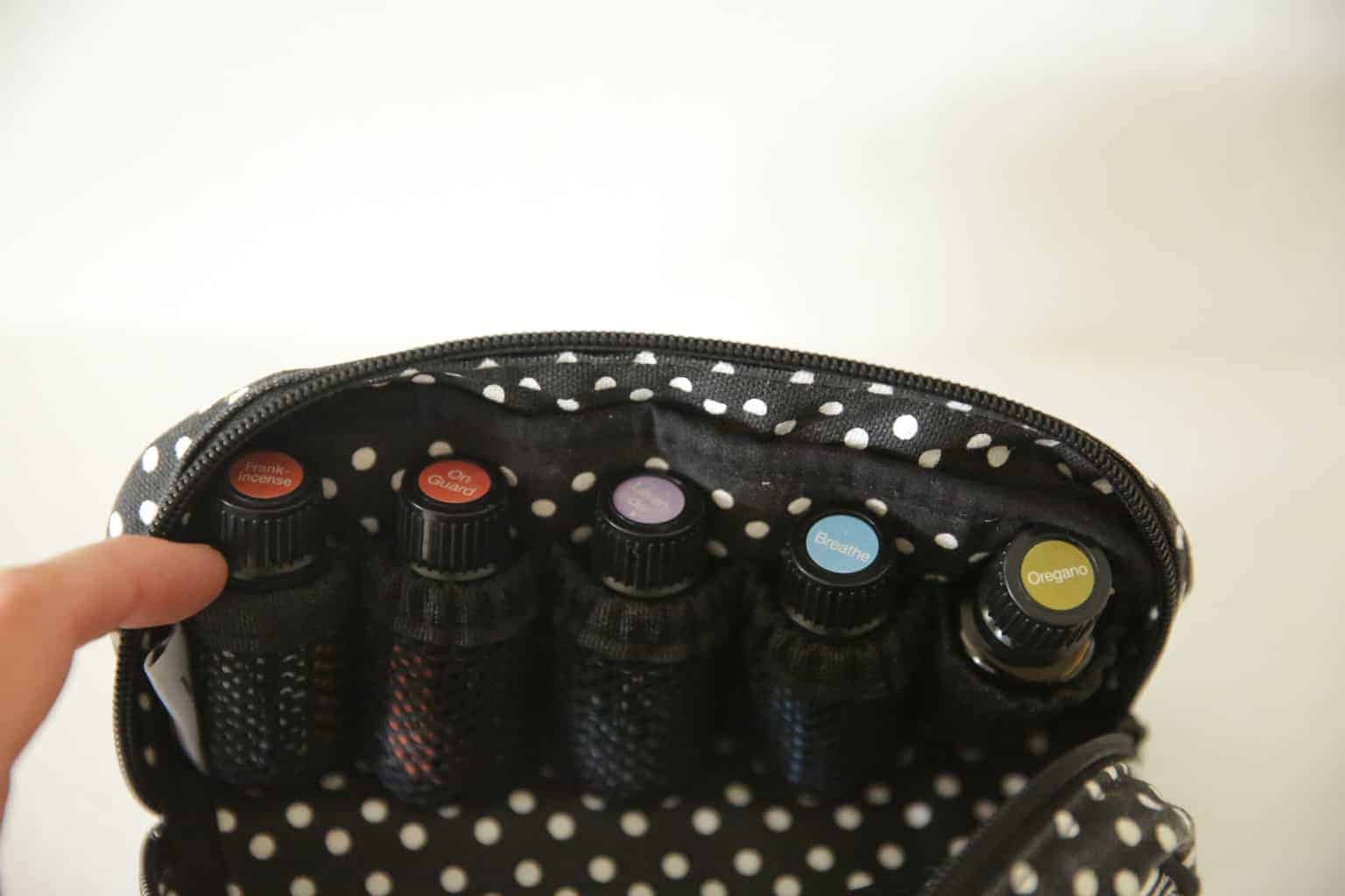 essential oil storage case for traveling