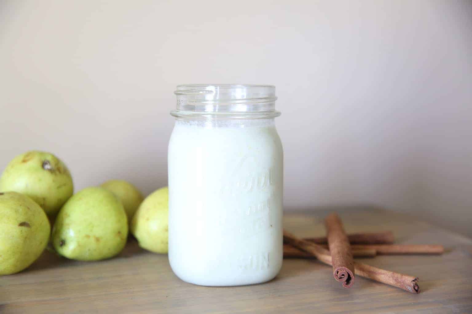 cinnamon pear smoothie