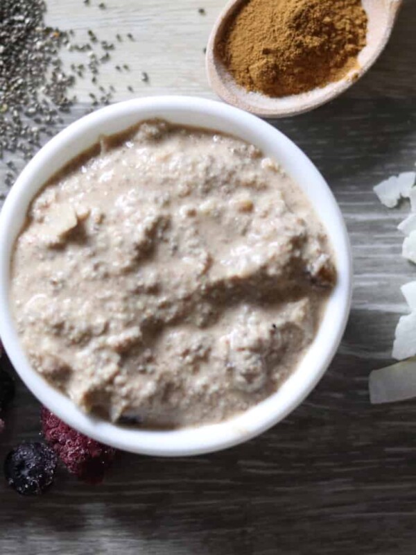 How to make whole 30 approved oatmeal, grain free, dairy free, and gluten free oatmeal. Best breakfast for kids and adults doing the whole 30.