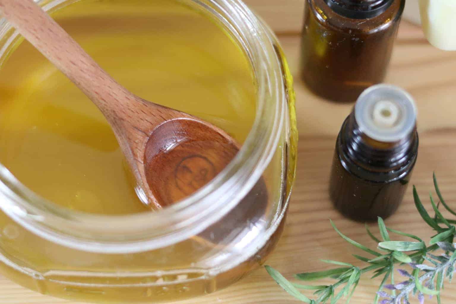 how-to-make-homemade-conditioner-simple-recipe-using-essential-oils
