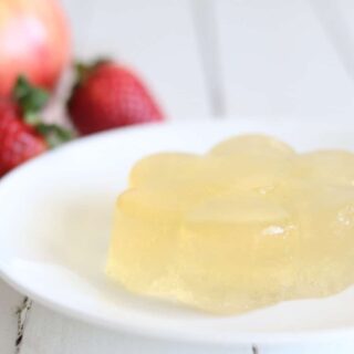 Healthy.paleo approved jello recipe for an Easter treat.