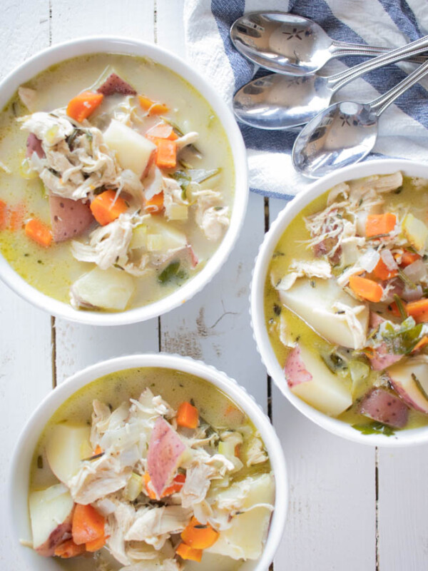 3 bowls of creamy chicken soup.