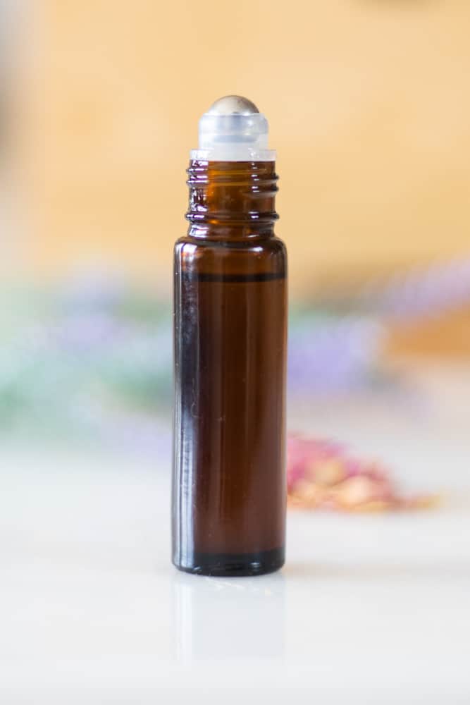 amber color essential oil roller bottle for dark circles