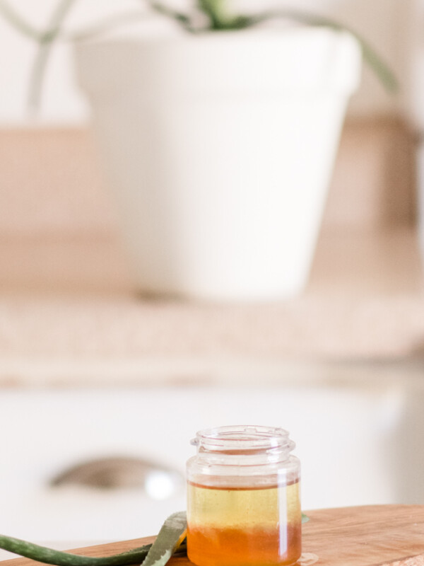 DIY aloe vera hair mask.