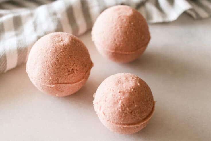 Homemade Bath Bombs without Coconut Oil 