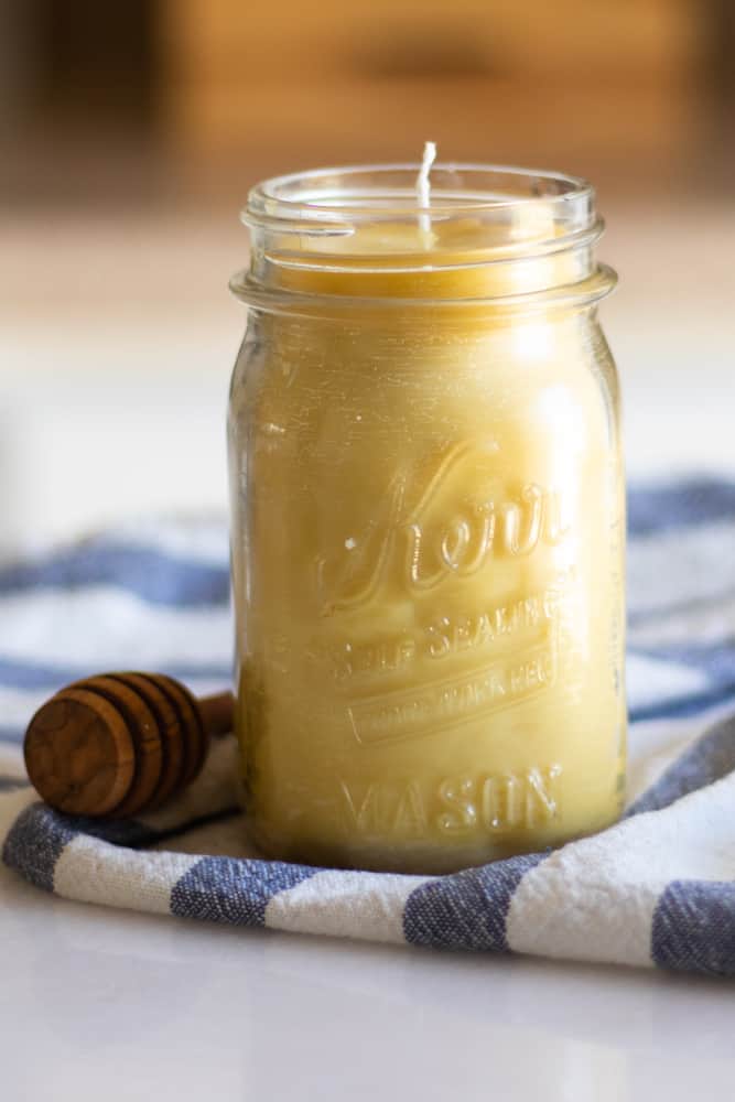 DIY honey vanilla candle.