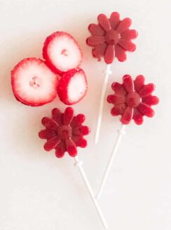 3 homemade healthy strawberry lollipops