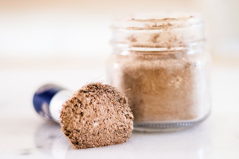 Simple DIY Dry Shampoo - Our Oily House Simple DIY Dry Shampoo - Our Oily House