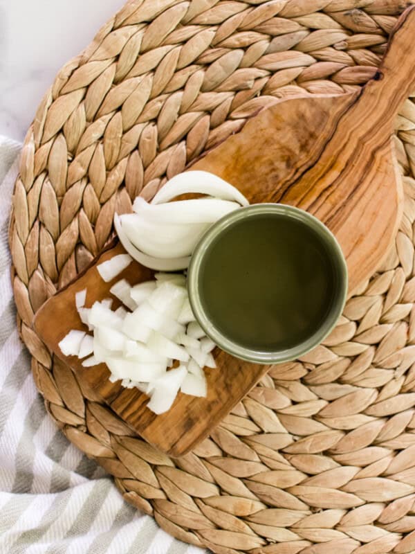 Onion oil for hair growth on whicker mat.