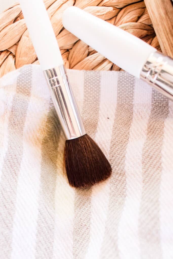 5 DIY Makeup Brush Cleaners Using Ingredients You Have at Home