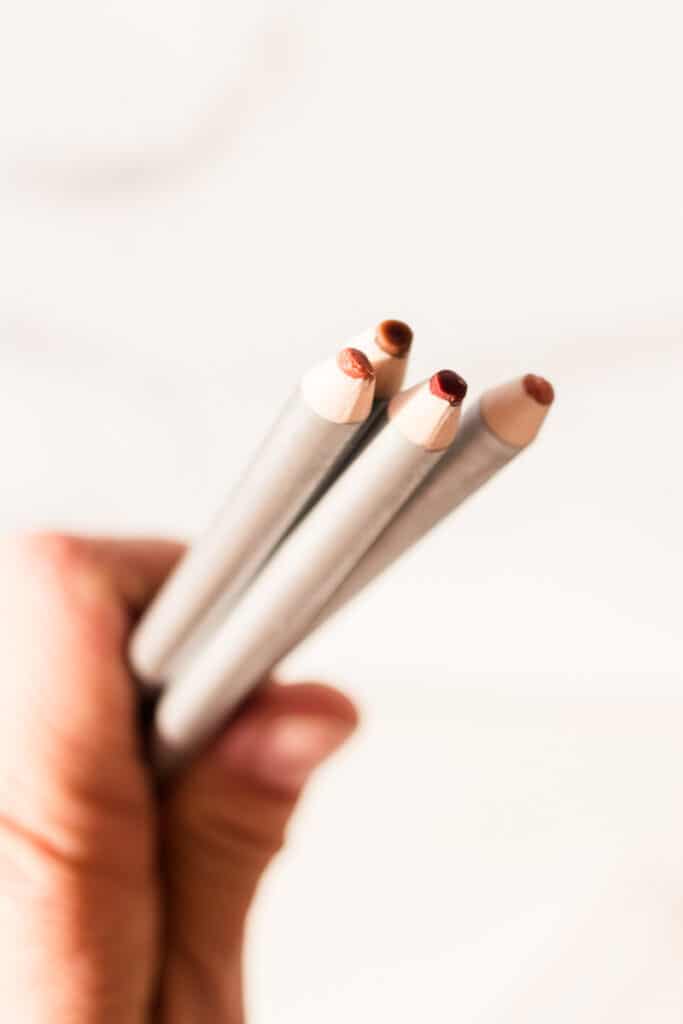 DIY lip liners