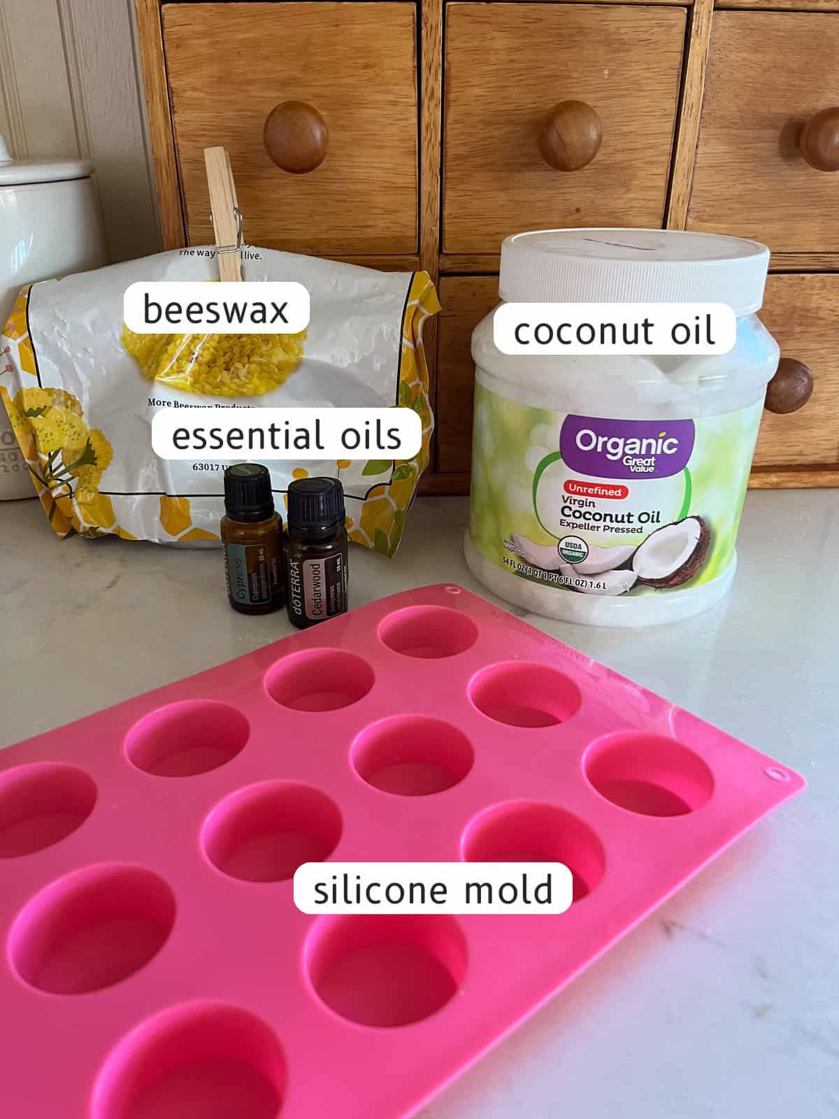 DIY Christmas wax melts ingredients and supplies.